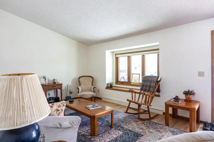 3200 S HUCKLEBERRY LANE, Appleton, WI 54915 - Image #2