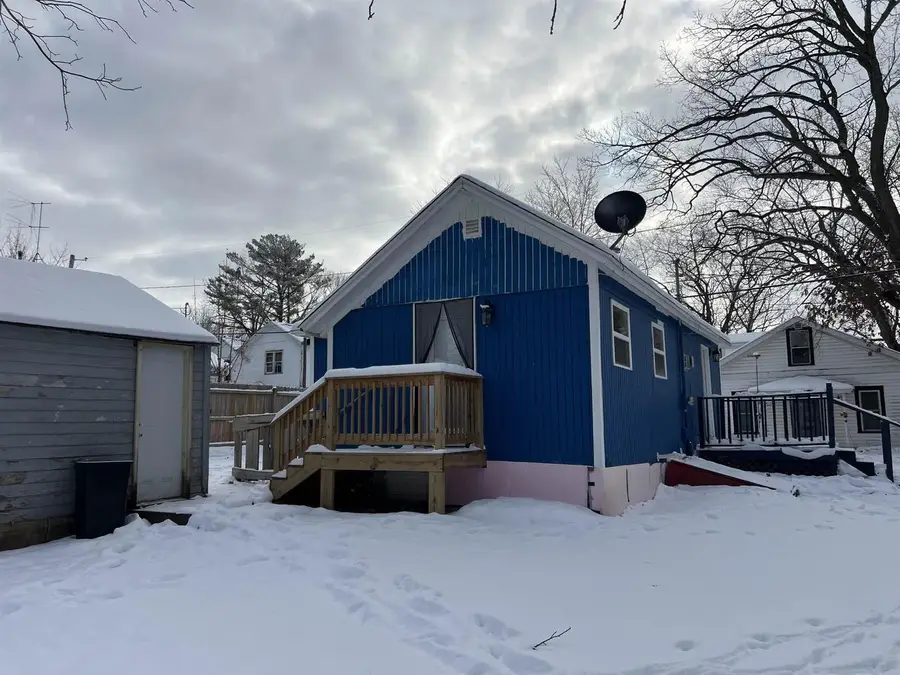 E1592 MURRAY LANE, Waupaca, WI 54981 - Image #2