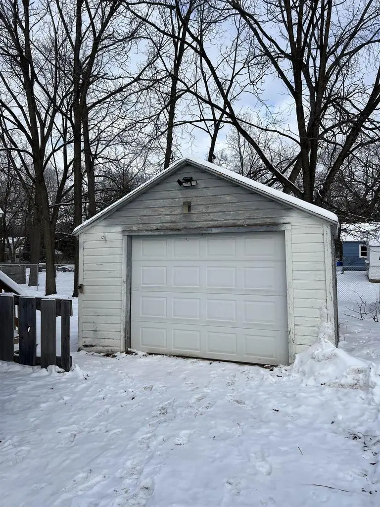 E1592 MURRAY LANE, Waupaca, WI 54981 - Image #3