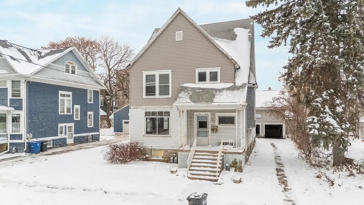 541 MT VERNON STREET, Oshkosh, WI 54901 - Image #1