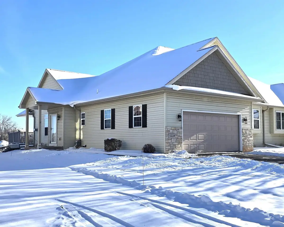 1228 CAMERON CIRCLE, Neenah, WI 54956 - Image #1