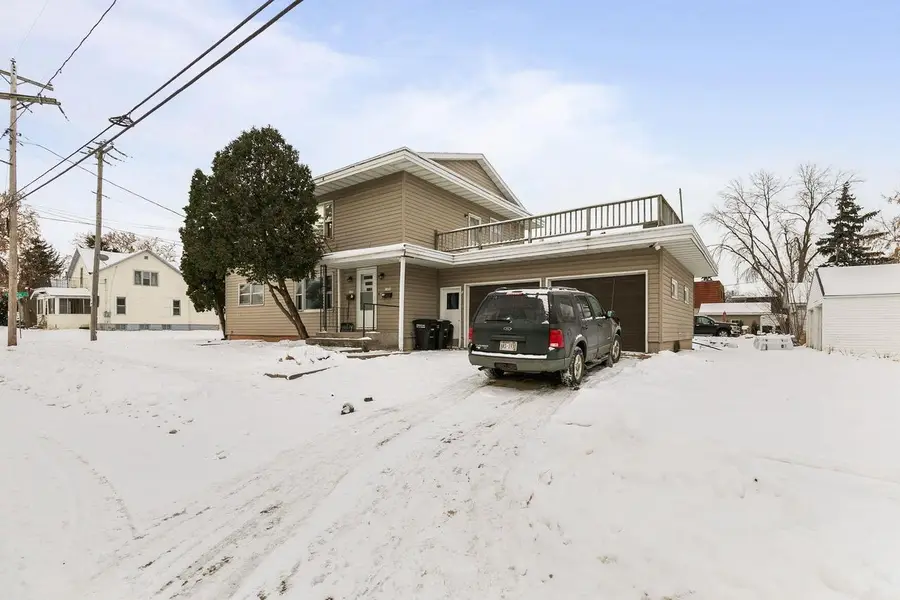 1105 JEFFERSON STREET, Oshkosh, WI 54901 - Image #2