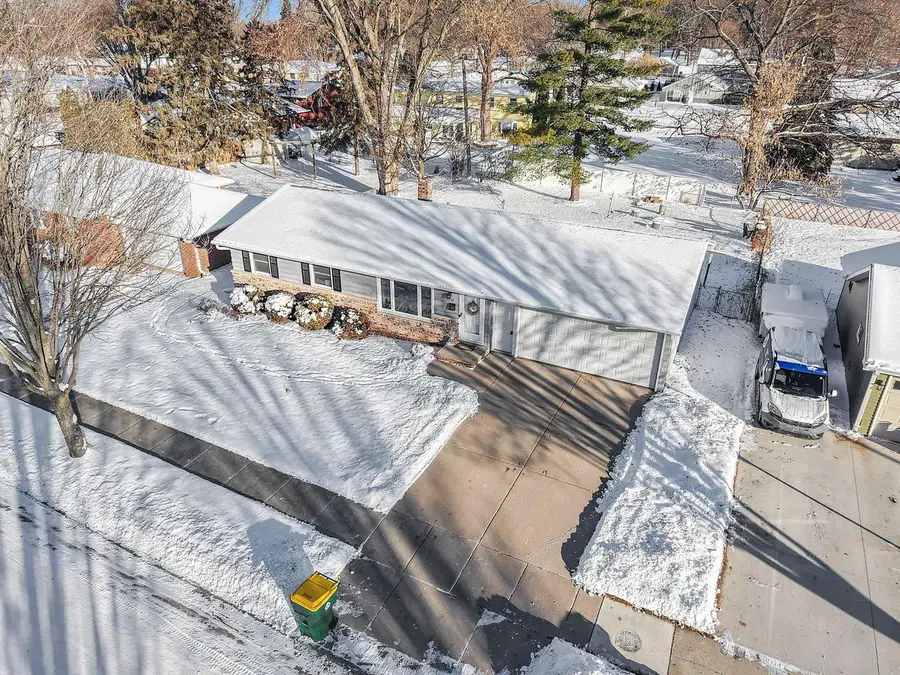 1368 LANGLADE AVENUE, Green Bay, WI 54304 - Image #2