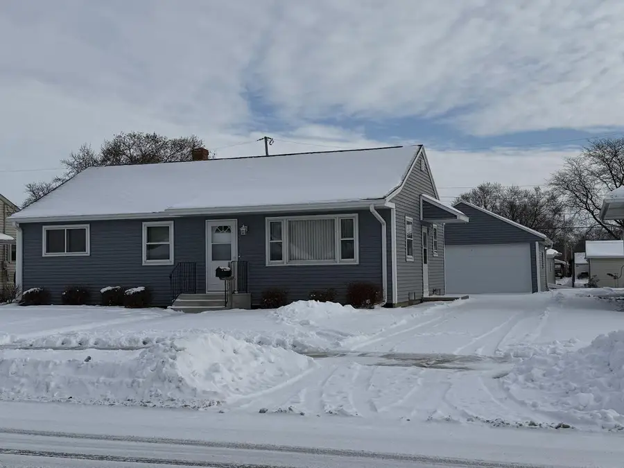 166 ANDREW AVENUE, Neenah, WI 54956 - Image #2