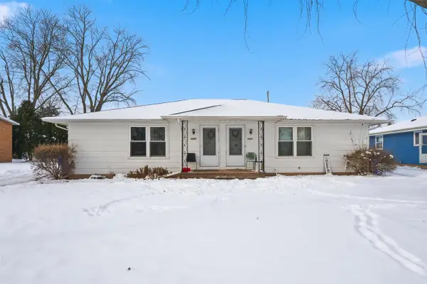 2325 N BALLARD ROAD, Appleton, WI 54911