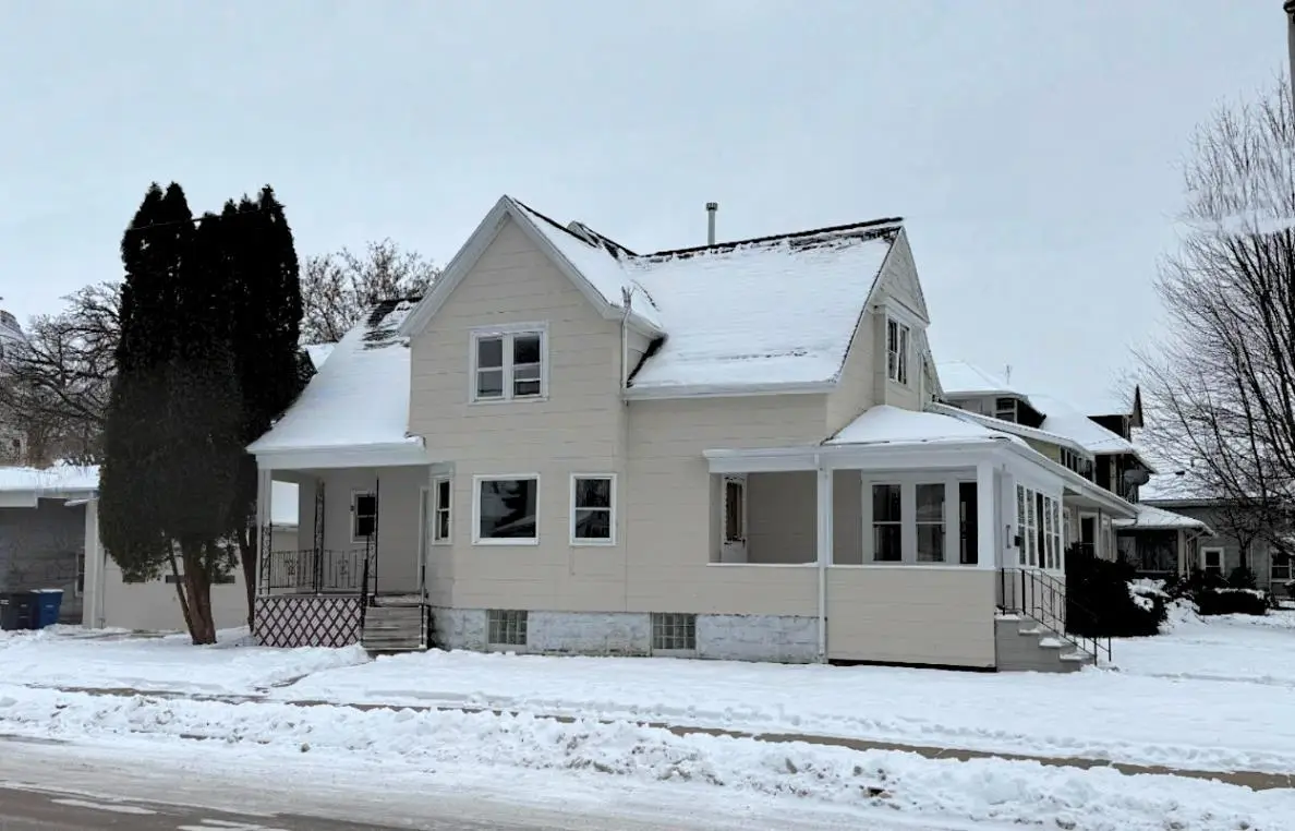 752 FRANKLIN STREET, Oshkosh, WI 54901 - Image #1