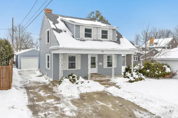 2410 LIBERTY PLACE, Manitowoc, WI 54220