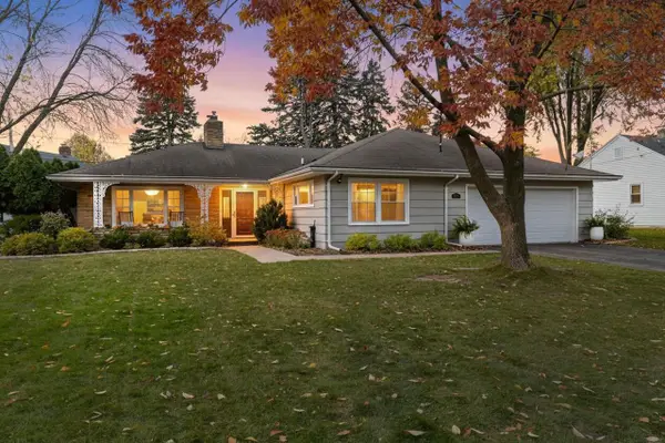 1717 S CONNELL STREET, Appleton, WI 54914