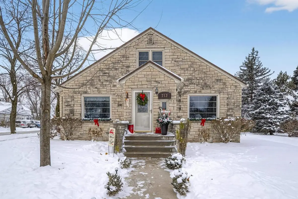 713 NASSAU STREET, New London, WI 54961 - Image #1