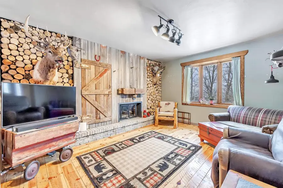 4940 HAFEMAN LANE, Green Bay, WI 54311 - Image #3