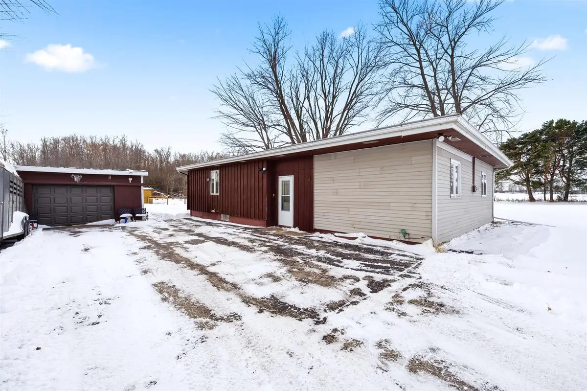 W5571 US HIGHWAY 10, Menasha, WI 54952 - Image #1