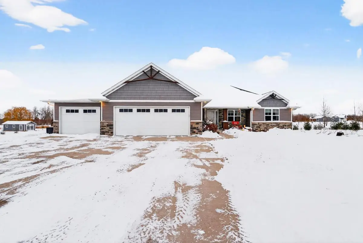 2226 LADDIE TRAIL, De Pere, WI 54115 - Image #1