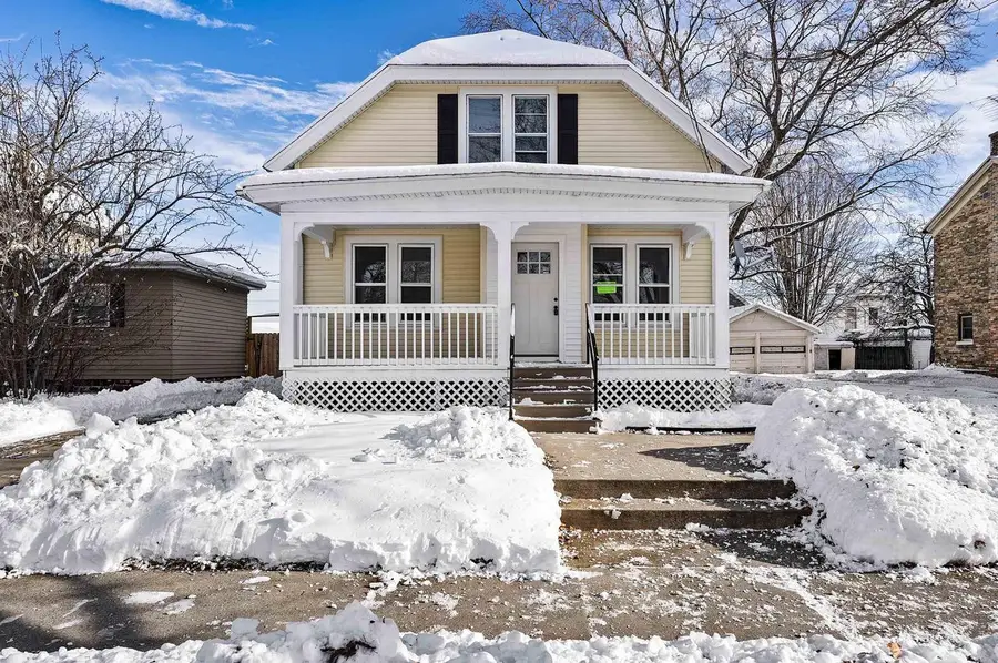 1013 S 22ND STREET, Manitowoc, WI 54220 - Image #2