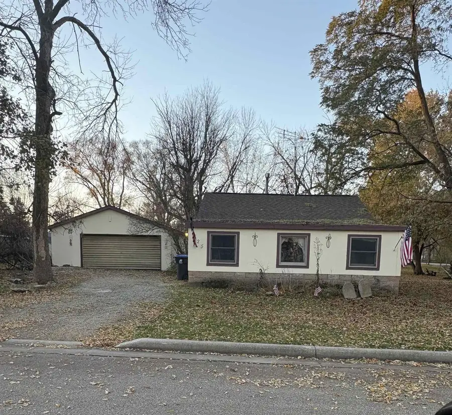 825 SPRUCE STREET, Winneconne, WI 54986 - Image #2