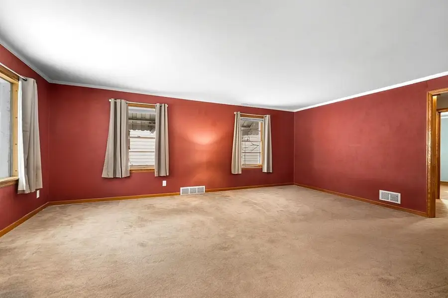 1322 ELIZABETH AVENUE, Marinette, WI 54143 - Image #2