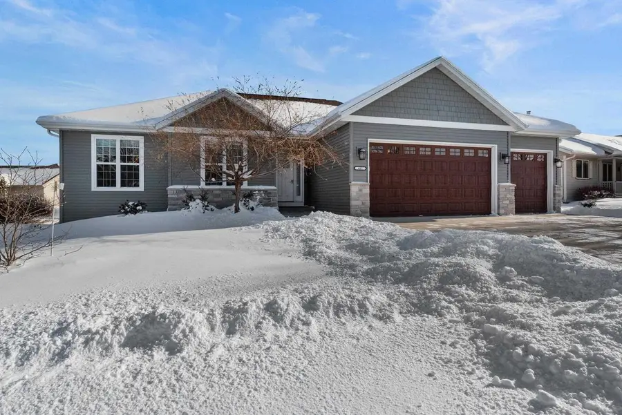 461 T-BIRD DRIVE, Fond Du Lac, WI 54935 - Image #2