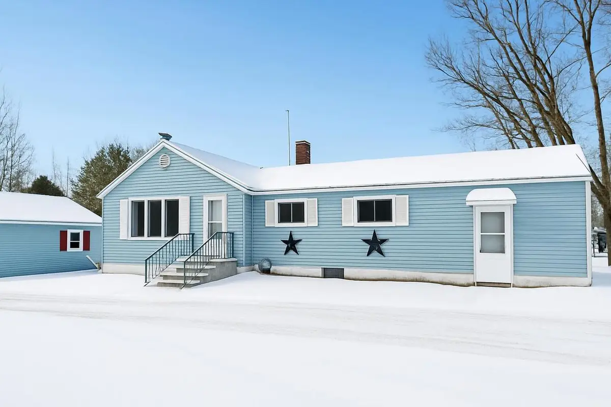 W5317 ELMWOOD ROAD, Menominee Township, MI 49858 - Image #1