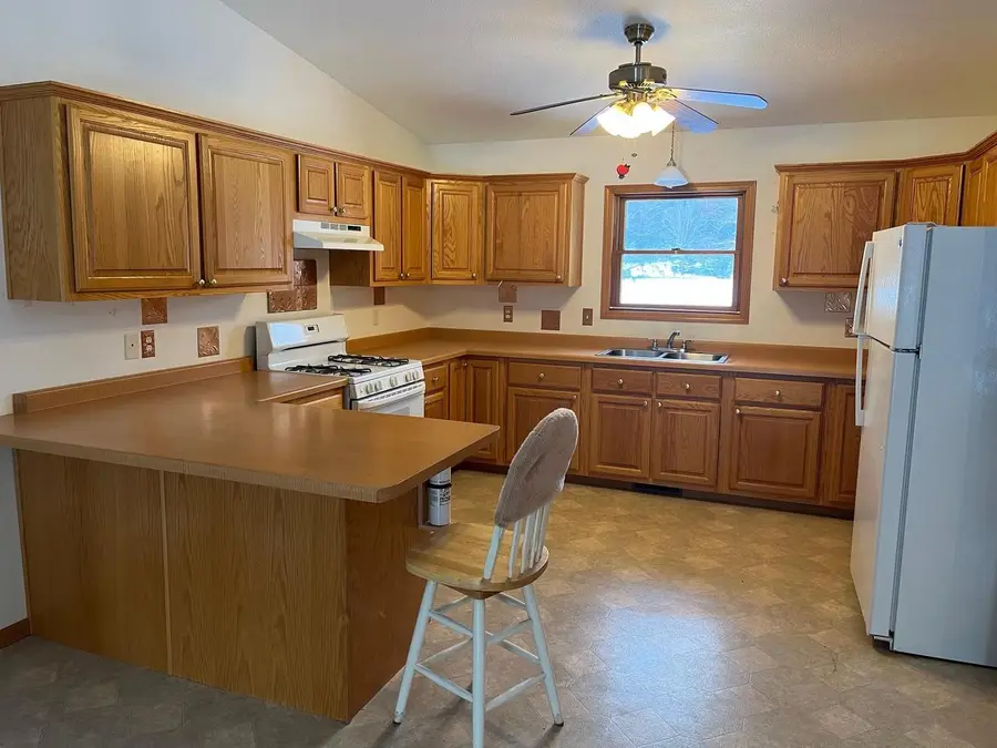 N2420 WOLF ROAD, Clintonville, WI 54929 - Image #2