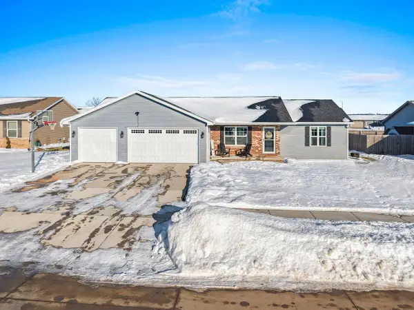 1416 MERA LANE, Kaukauna, WI 54130