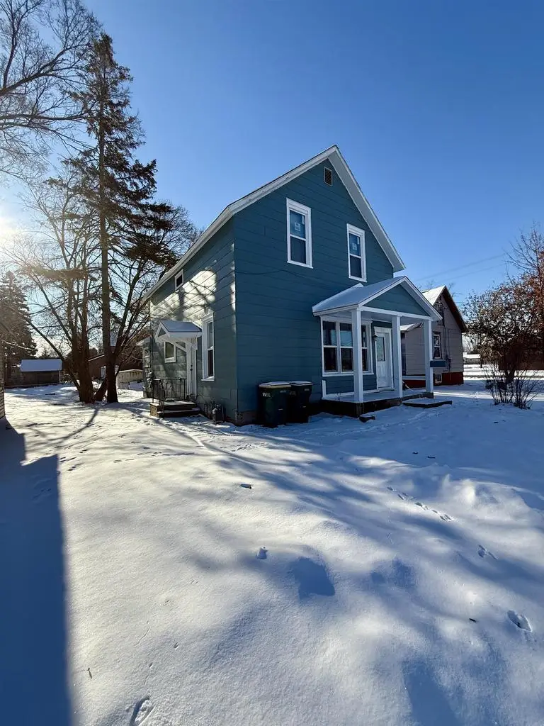 104 LAKE STREET, Marinette, WI 54143 - Image #2