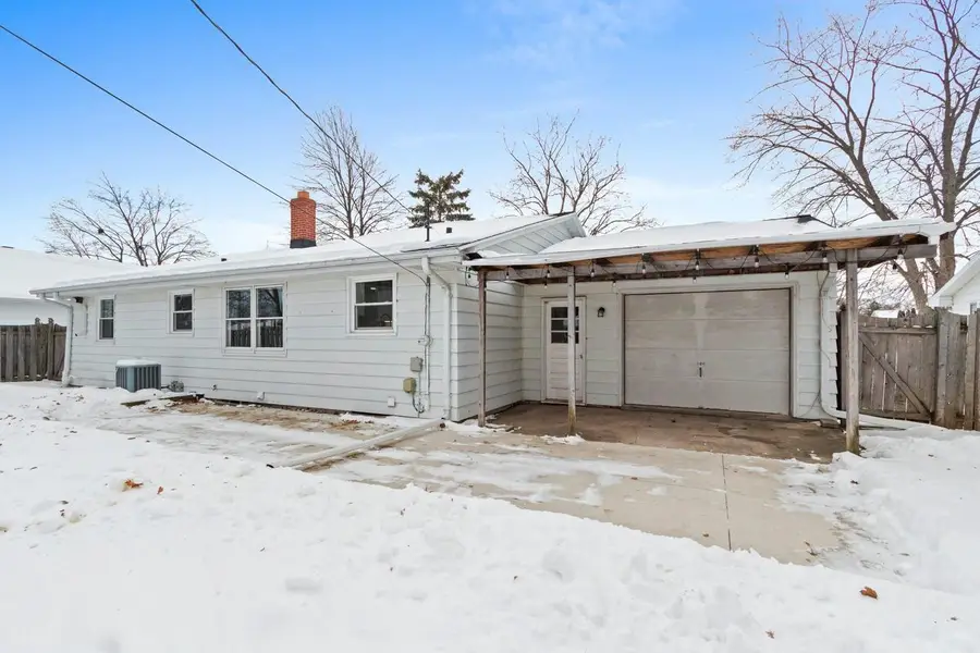 1403 QUINNETTE LANE, De Pere, WI 54115 - Image #2