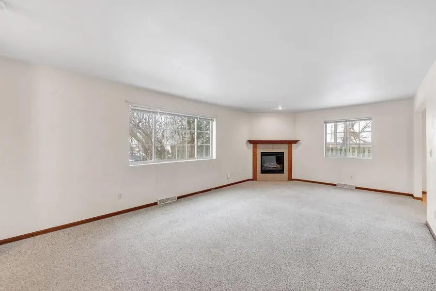 4642 RIDGE COURT, Manitowoc, WI 54220 - Image #2