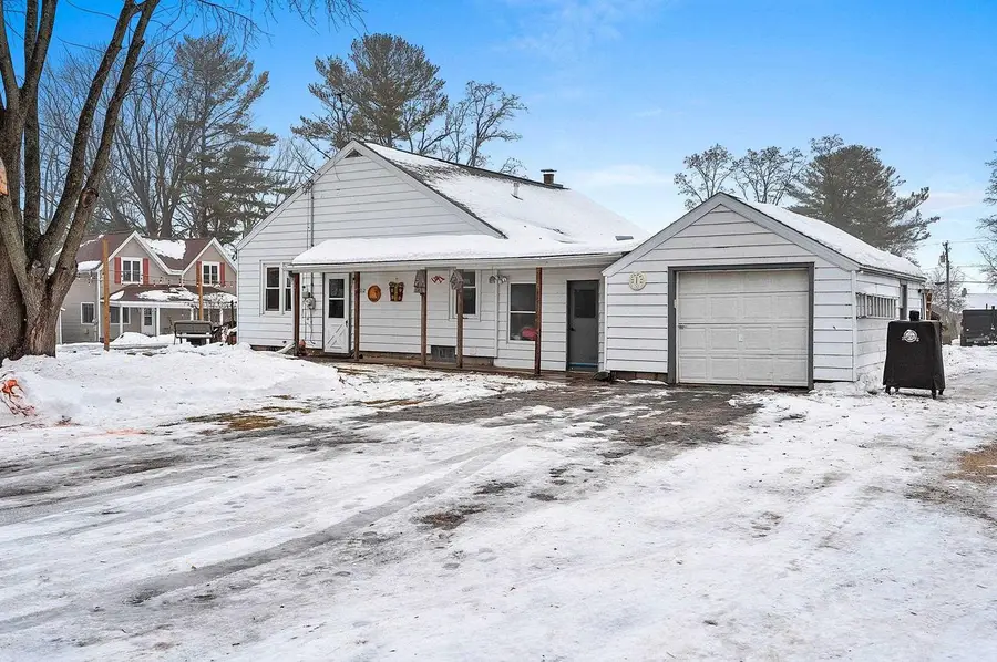 812 FREMONT STREET, Fremont, WI 54940 - Image #3