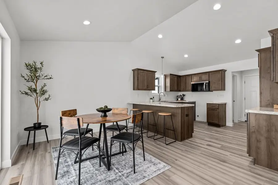 W5618 TONYS WAY, Appleton, WI 54915 - #3