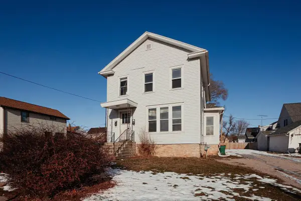 111 E 1ST STREET, Fond Du Lac, WI 54935