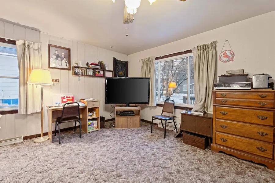 515 ELIZABETH AVENUE, Marinette, WI 54143 - Image #2