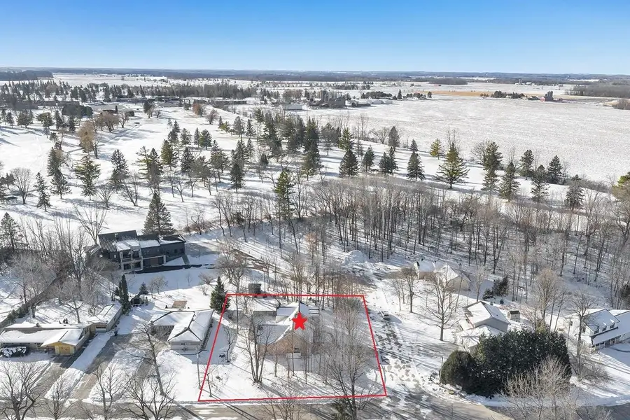 104 RIVERWOOD COURT, Mishicot, WI 54228 - Image #2