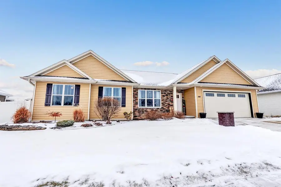 541 PEBBLESTONE CIRCLE, Hobart, WI 54155 - Image #2