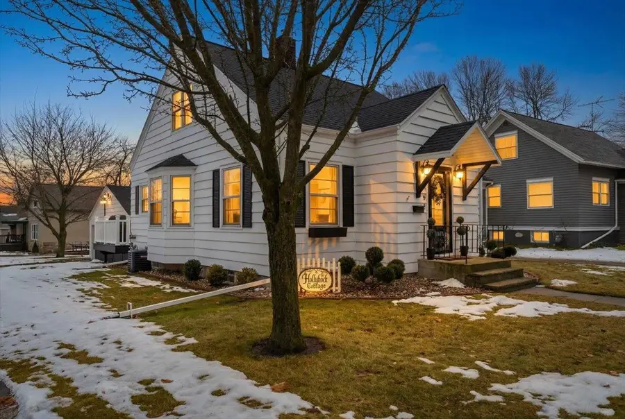 1402 DODGE STREET, Kewaunee, WI 54216 - Image #2