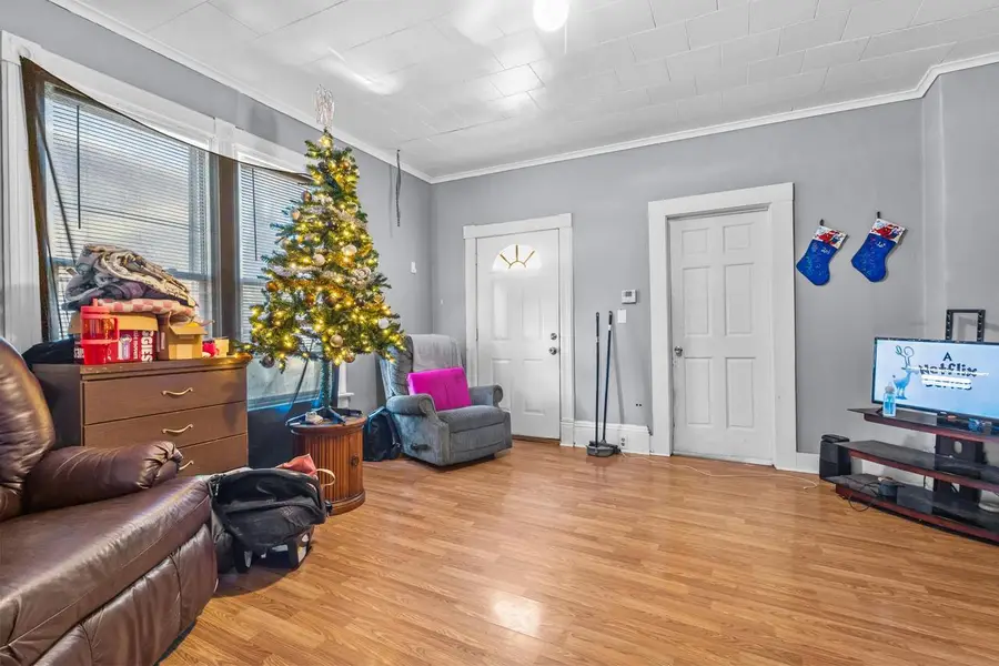 314 VIOLA AVENUE, Oshkosh, WI 54901 - Image #2