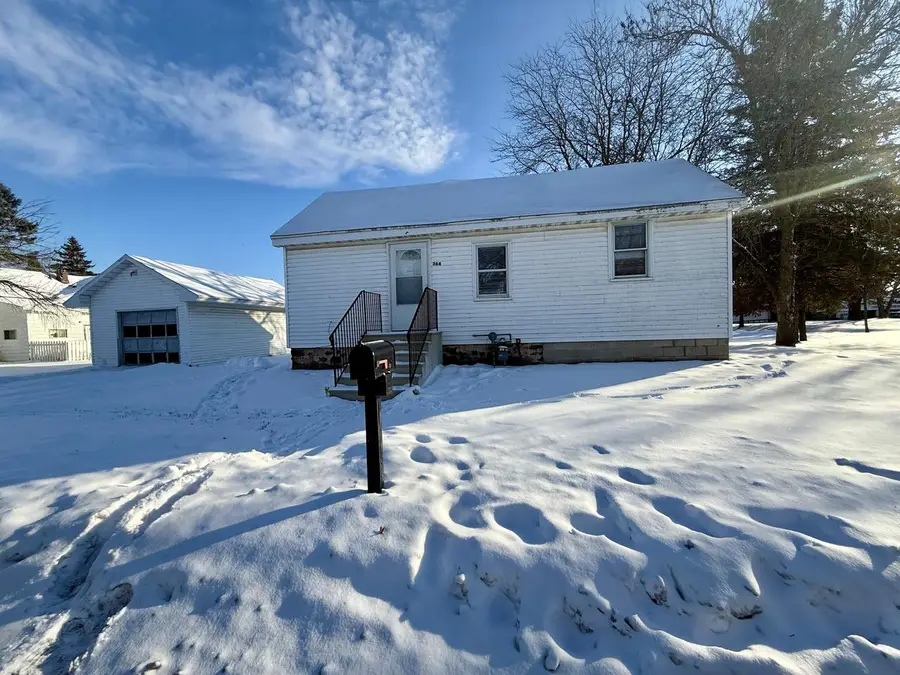 264 COOK AVENUE, Oconto, WI 54153 - Image #2