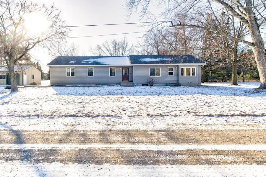 W6157 NUMBER .2 LANE, Menominee, MI 49858 - Image #2