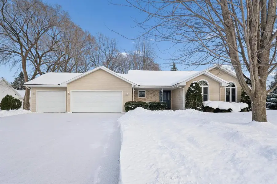 2918 N APPLETON STREET, Appleton, WI 54911 - Image #2