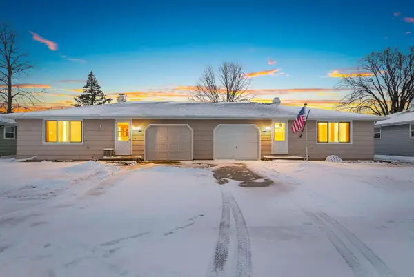 1237 PRIMROSE LANE, Neenah, WI 54956