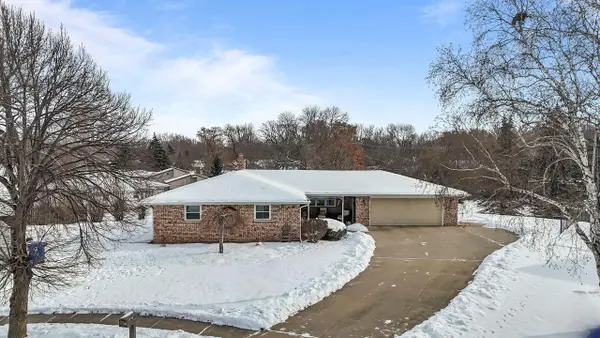 608 MICHIGAN LANE COURT, Kaukauna, WI 54130