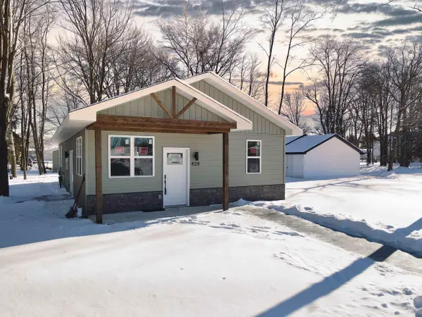 428 S BROWN AVENUE, Peshtigo, WI 54157
