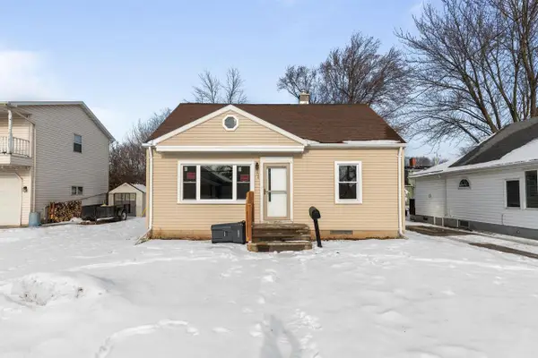 304 DIVISION STREET, Neenah, WI 54956