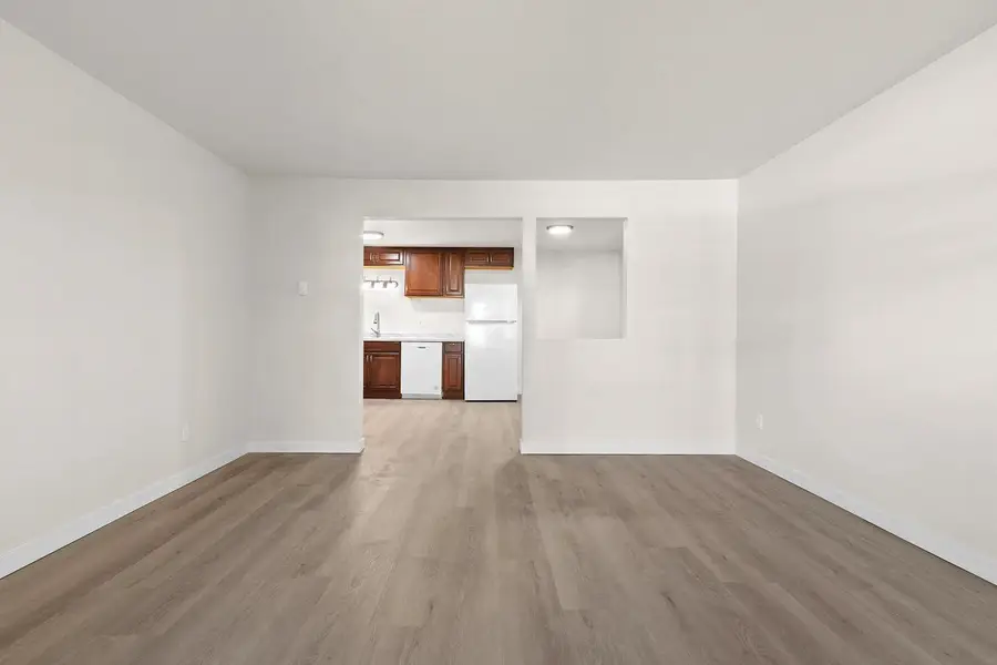 2130 ELMVIEW DRIVE  #H, Ashwaubenon, WI 54304 - Image #2