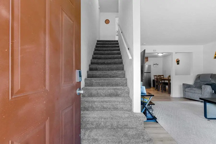 2130 ELMVIEW DRIVE  #F, Ashwaubenon, WI 54304 - Image #2