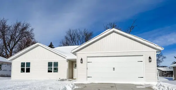 426 VILLAGE LANE, Ripon, WI 54971