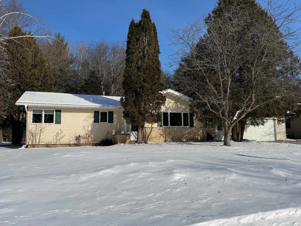 205 ALPINE DRIVE, Shawano, WI 54166 - Image #1