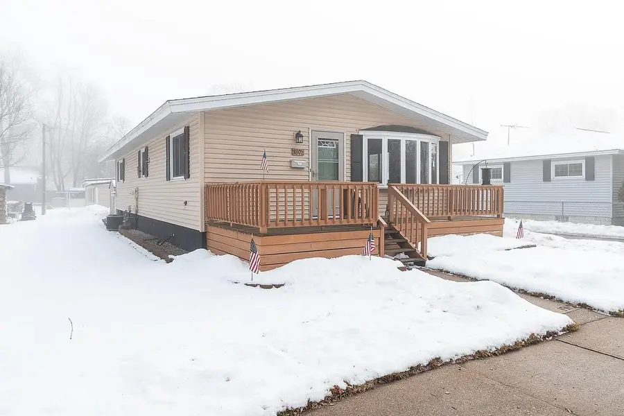180 N BEEBE AVENUE, Peshtigo, WI 54157 - Image #3