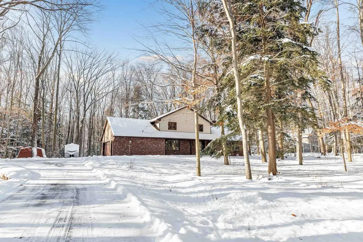 3398 WILDERNESS TRAIL, Suamico, WI 54313 - Image #1