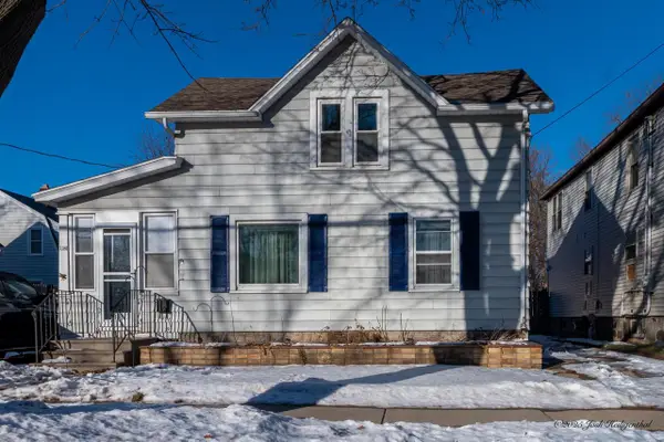 736 W 8TH STREET, Appleton, WI 54914