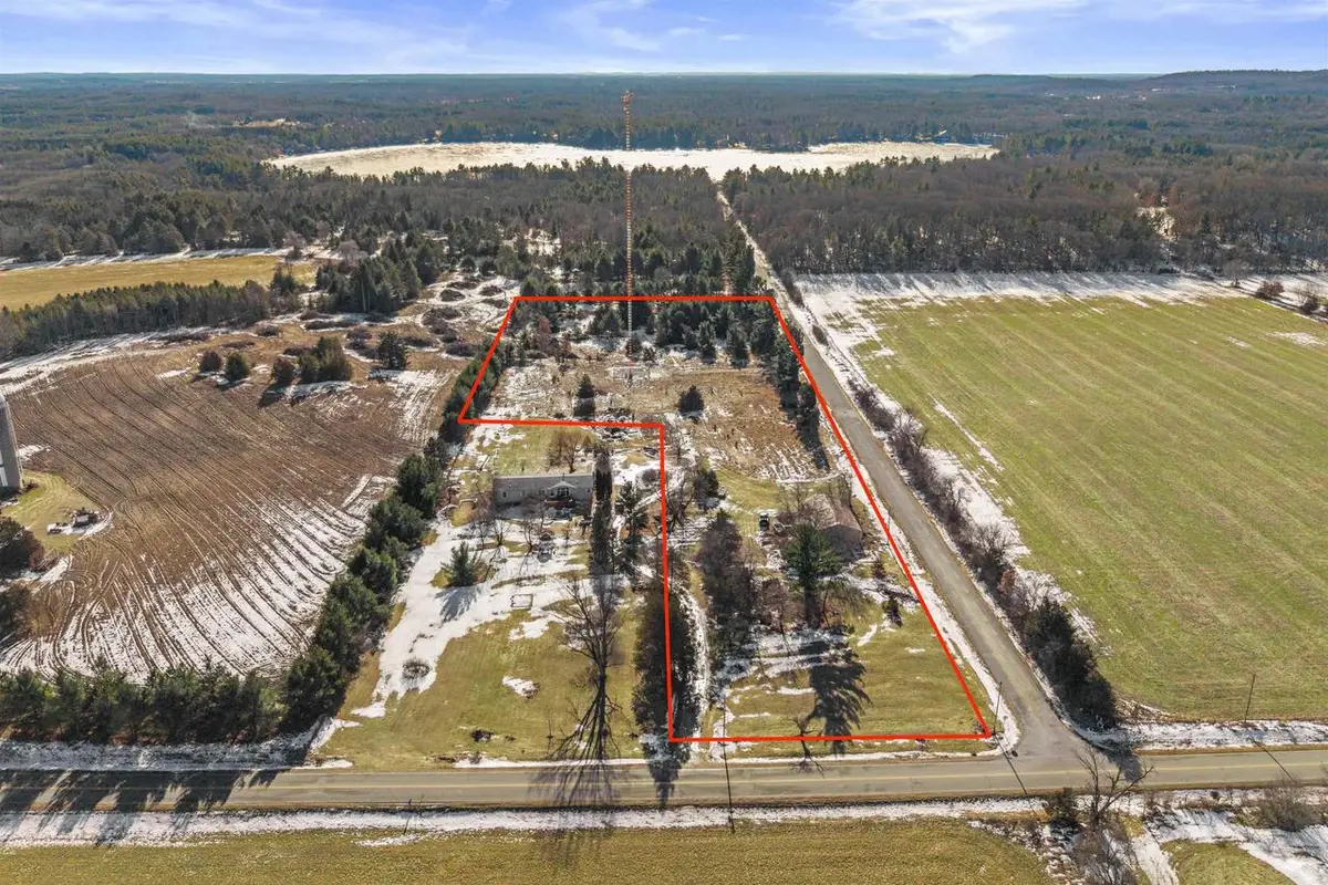 N446 3RD DRIVE, Coloma, WI 54930 - Image #1