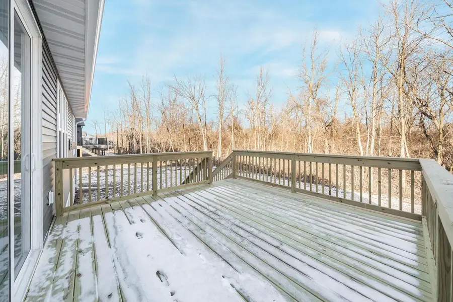 2564 N STELLITA CIRCLE, De Pere, WI 54115 - Image #3